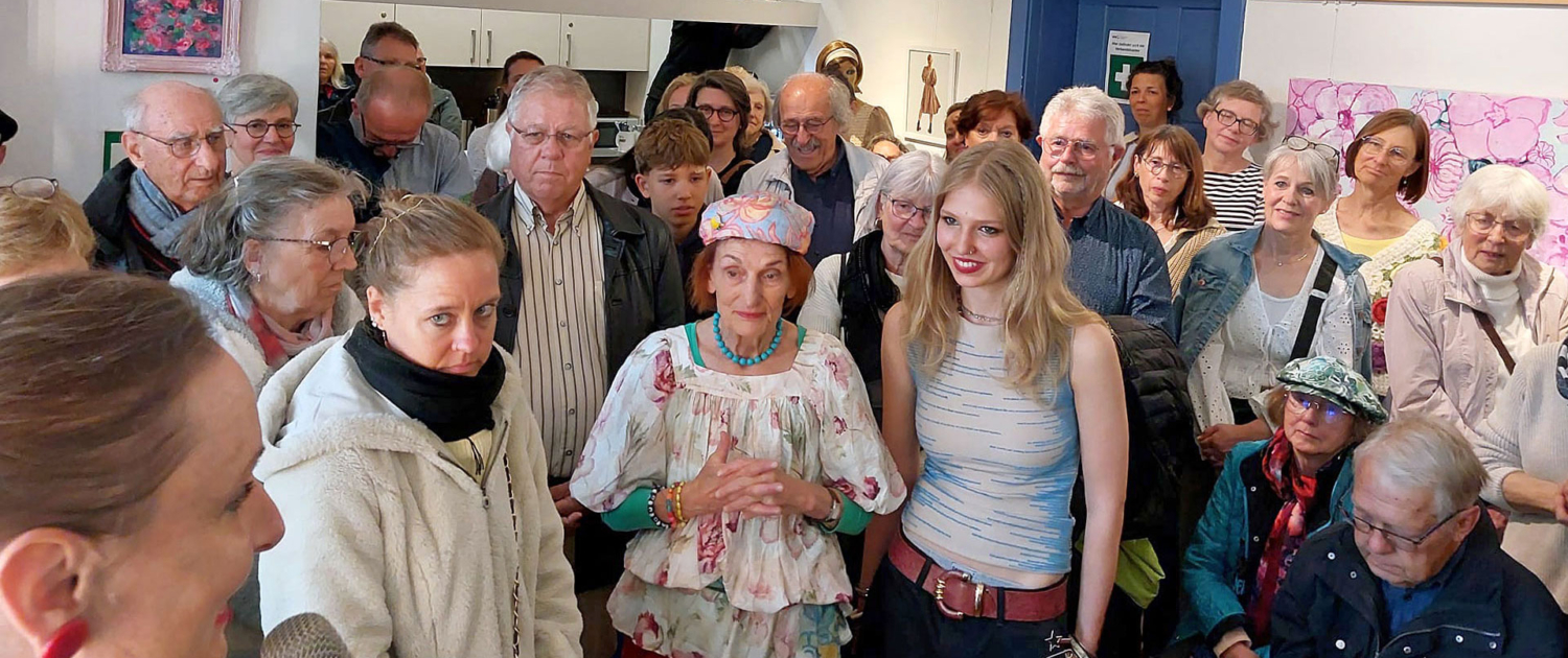 Renate Busse und Carla Hess im Dialog - meterweise Kunst von der Rolle